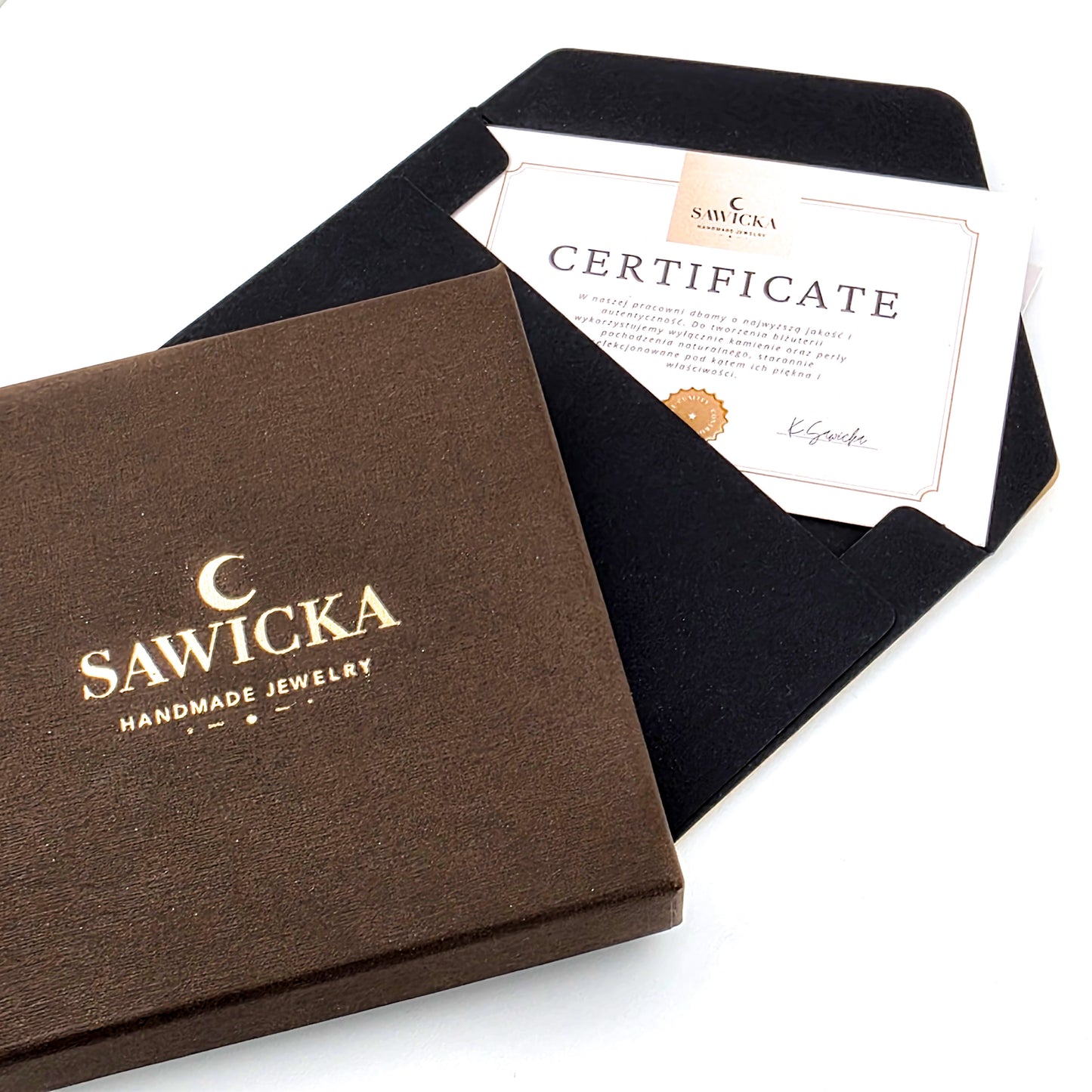 Bransoletka z Czarną Białą perłą na łańcuszku