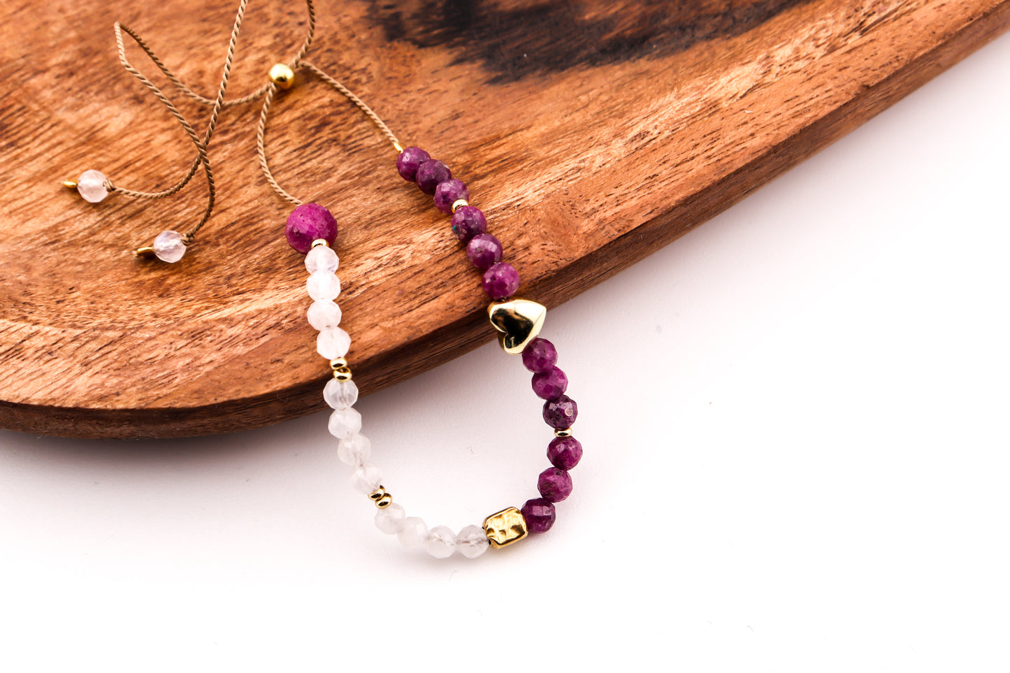 TALIZMAN MIŁOŚĆI - BRANSOLEKA Z RUBINEM I KAMIENIEM KSIĘŻYCOWYM