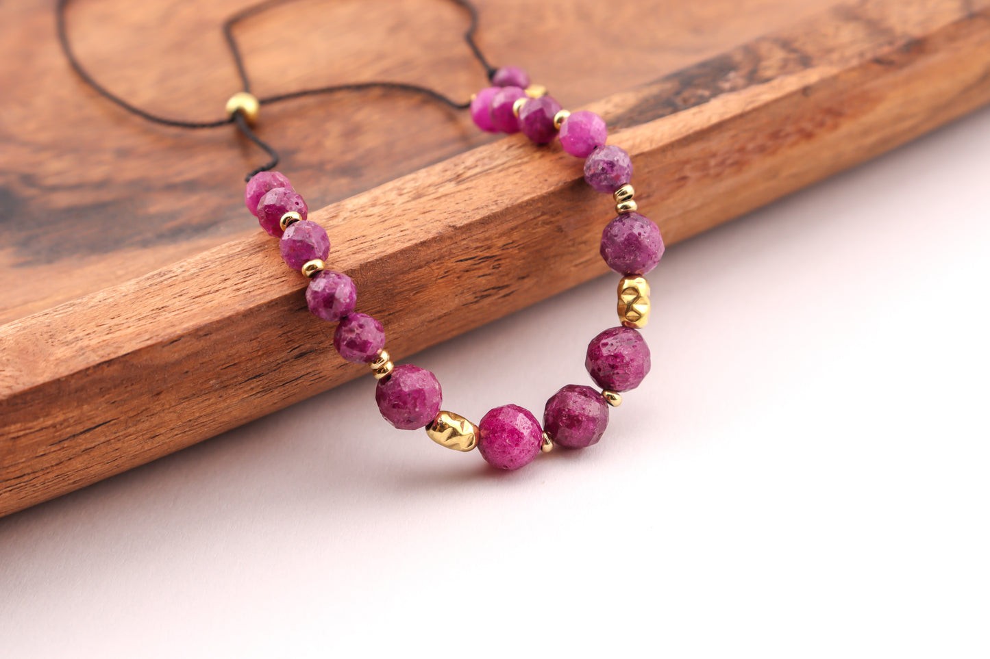 BRANSOLETKA Z RUBINEM