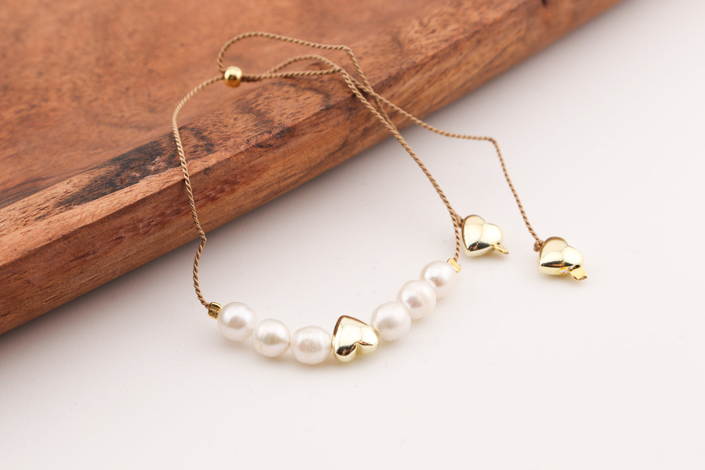 BRANSOLETKA Z PERŁĄ I HEMATYTOWYM SERCEM