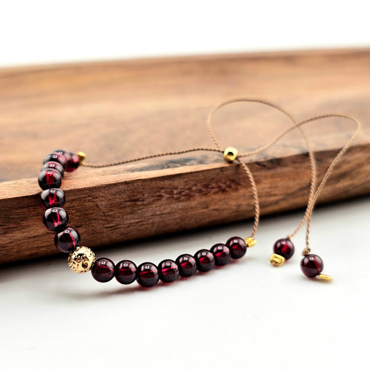 GRANAT - bransoletka urodzeniowa STYCZEŃ