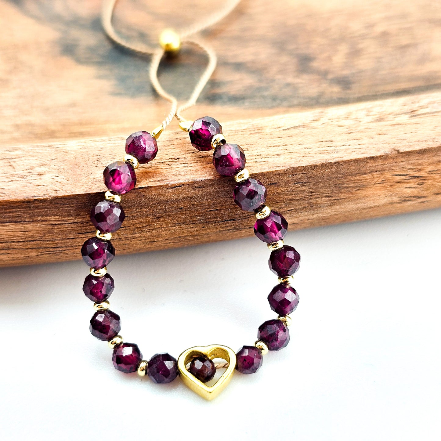 Serce z granatem - bransoletka z kamieni naturalnych - Bransoletka z granatem