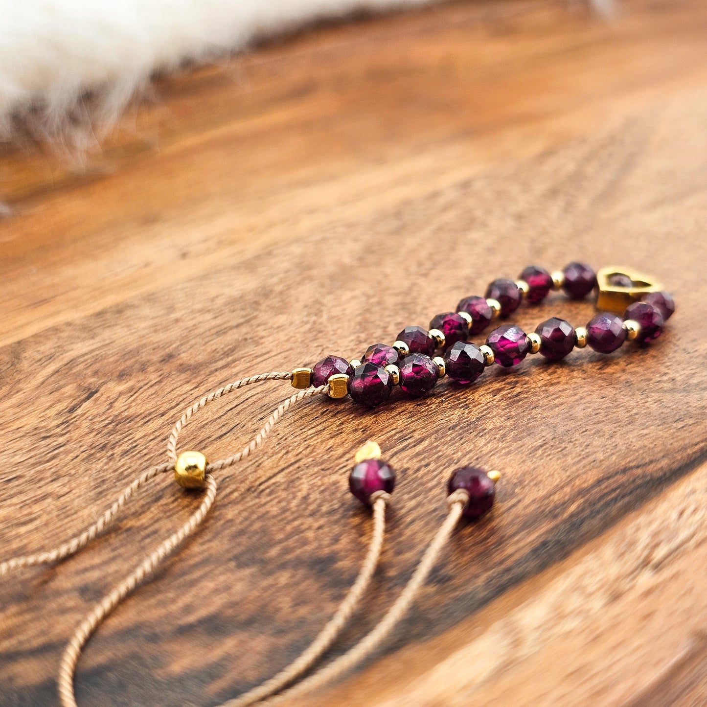 Serce z granatem - bransoletka z kamieni naturalnych - Bransoletka z granatem