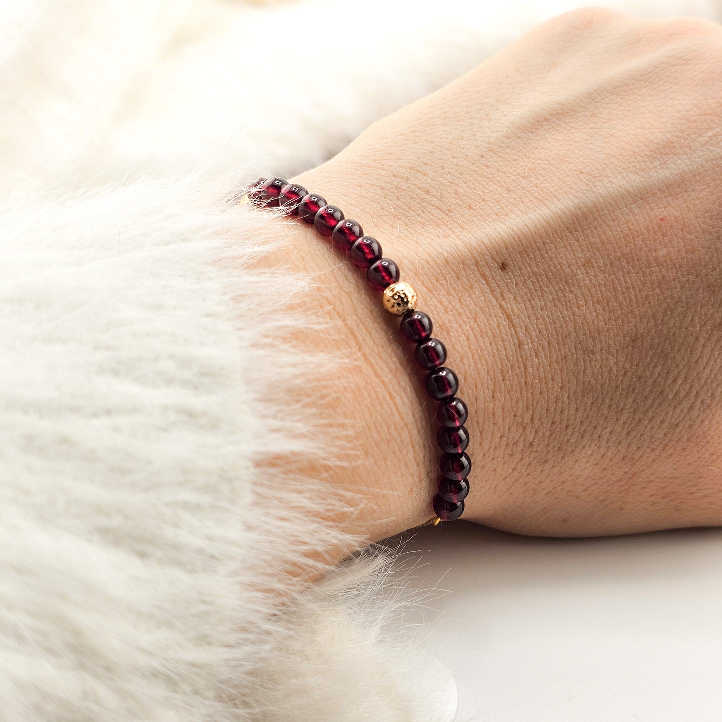 GRANAT - bransoletka urodzeniowa STYCZEŃ