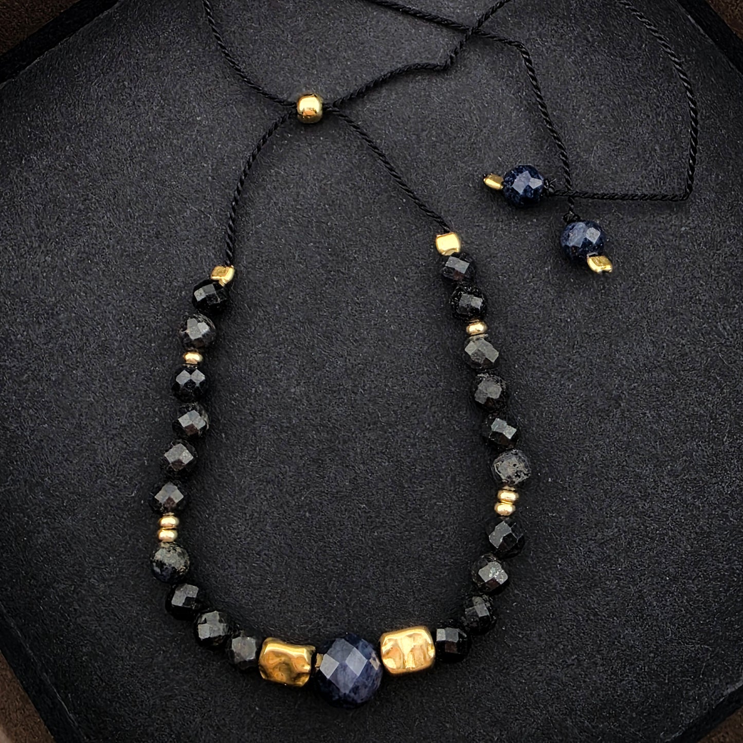 BRANSOLETKA Z SZAFIREM