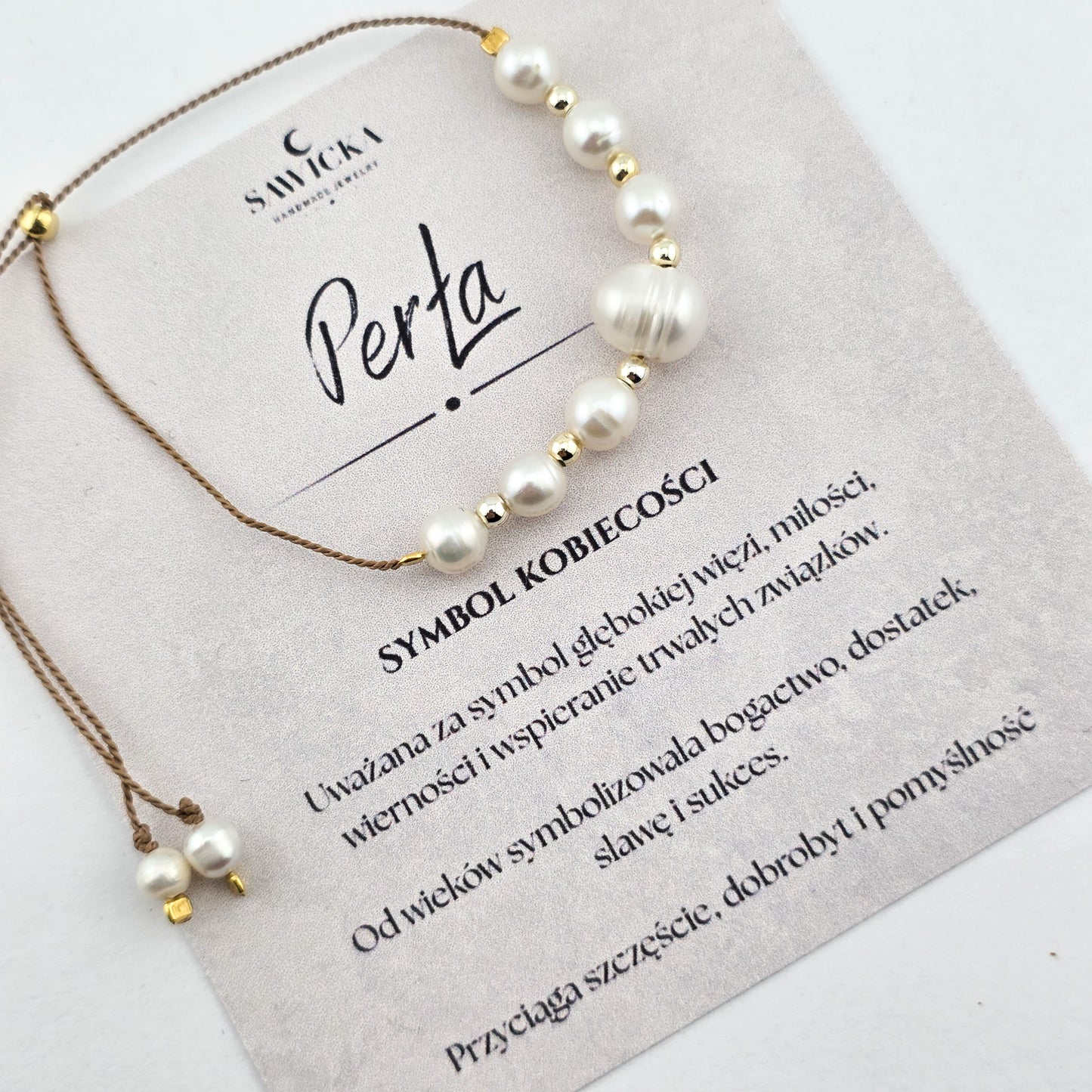 Bransoletka z perłami naturalnymi - na sznurku
