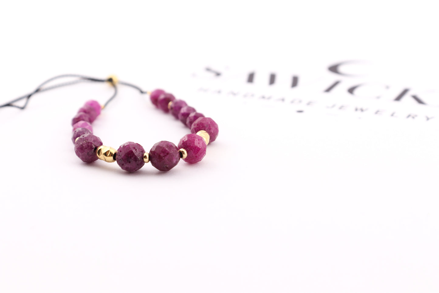 BRANSOLETKA Z RUBINEM