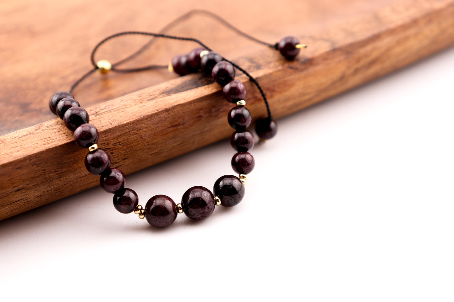 Bransoletka z GRANATEM